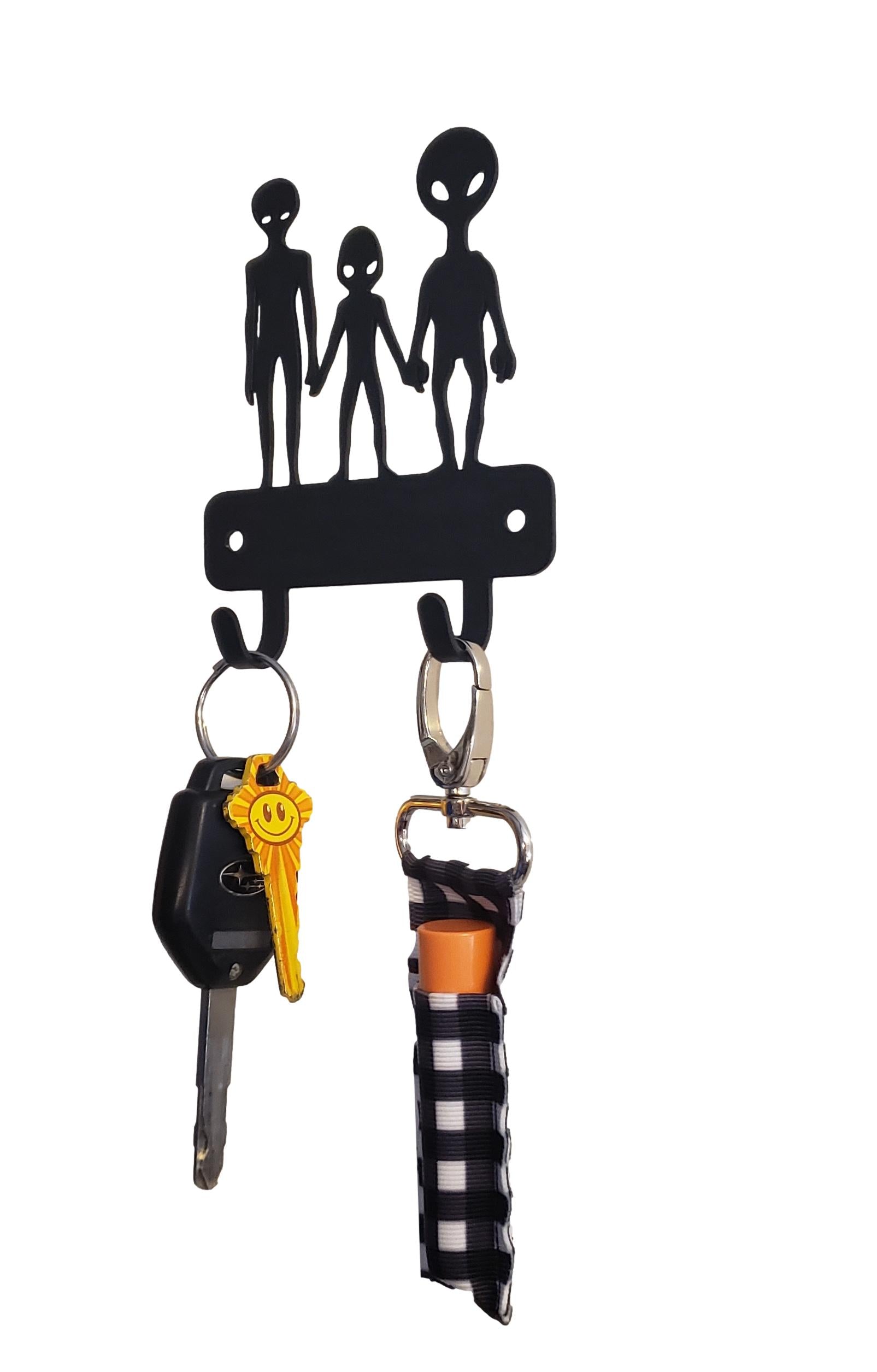 Alien Family Mini Key Rack - The Metal Peddler Key Rack alien, key rack, mini kr, ufo